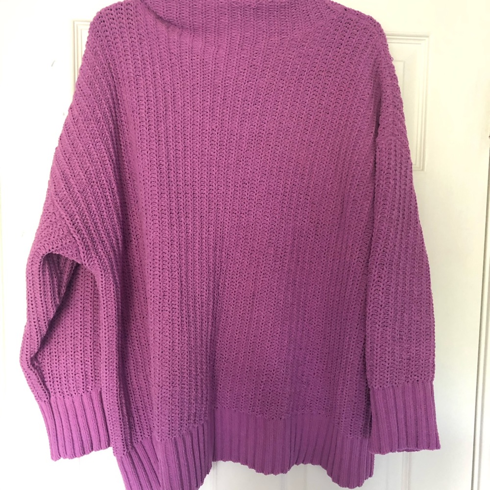 Sweater - Picture 5 of 7